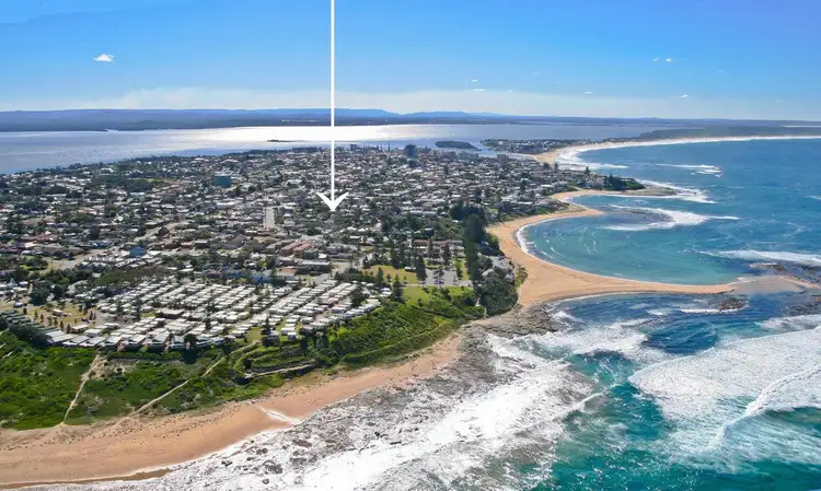 Sixth view of Homely house listing, 8 Binburra Avenue, Toowoon Bay NSW 2261