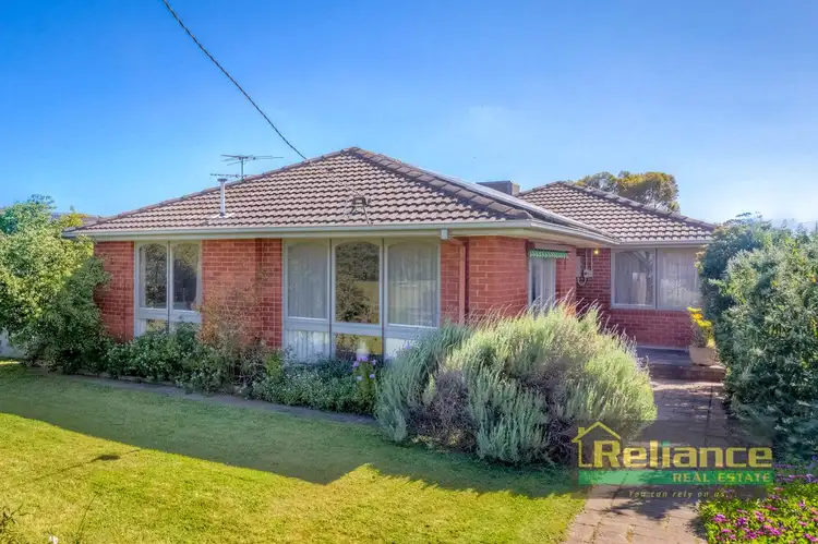 19 Lindsay Court, Melton VIC 3337