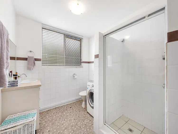 Fifth view of Homely unit listing, 2/480 Sandgate Road, Clayfield QLD 4011