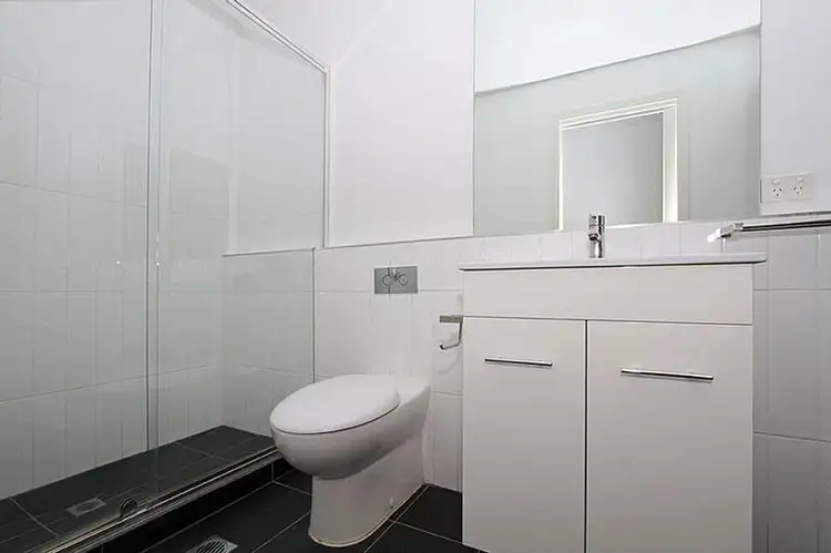 Fifth view of Homely apartment listing, 2/60 Keilor Road, Essendon VIC 3040
