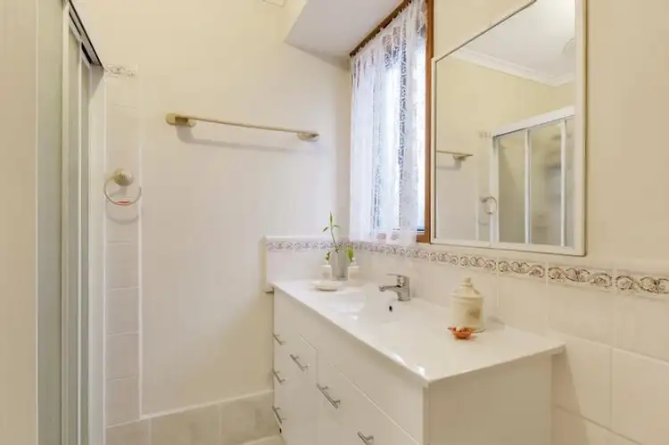 Fifth view of Homely unit listing, 2/6 Watson Close, Rowville VIC 3178