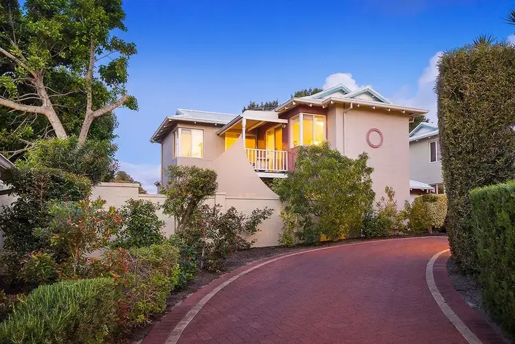 2/17 Lake Monger Drive, West Leederville WA 6007