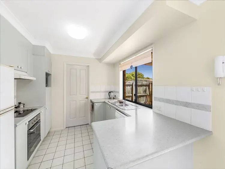 Fifth view of Homely townhouse listing, 33/90 Oakleaf Street, Eight Mile Plains QLD 4113