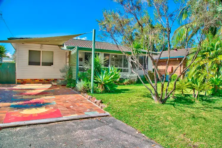 5 Wombat Street, Berkeley Vale NSW 2261