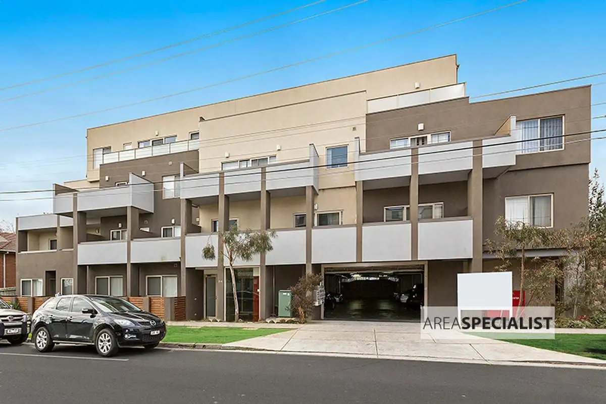 Main view of Homely house listing, 24/2 Hutton Street, Dandenong VIC 3175