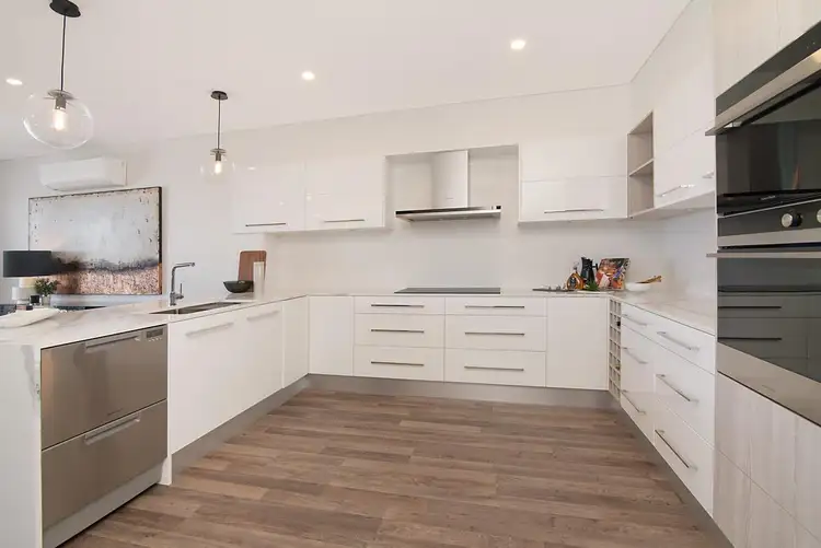 Sixth view of Homely unit listing, 4/108 Ocean Parade, Blue Bay NSW 2261