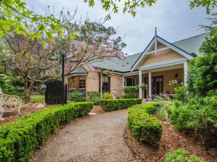 20-22 Lindsay Road, Faulconbridge NSW 2776