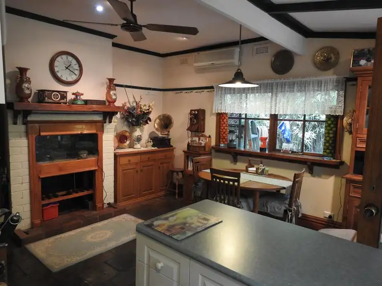 35 Monbulk Road, Belgrave VIC 3160