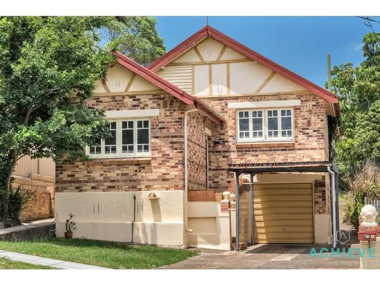 110 Stanton Street, Cannon Hill QLD 4170