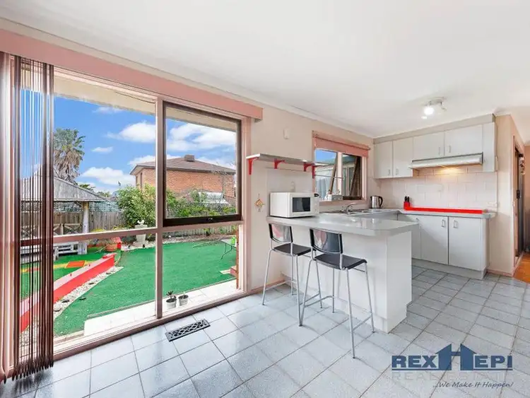 Fourth view of Homely house listing, 8 Enoch Rise, Hallam VIC 3803