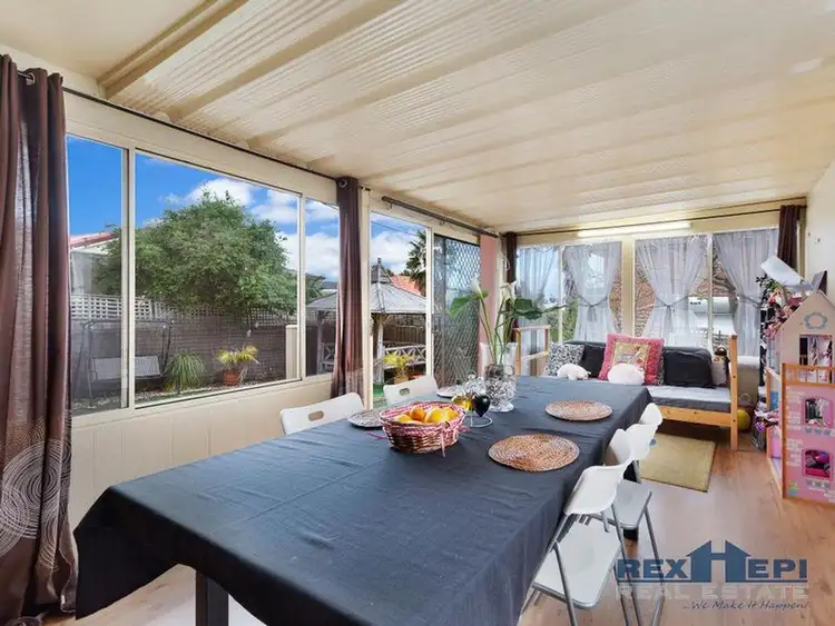 Fifth view of Homely house listing, 8 Enoch Rise, Hallam VIC 3803