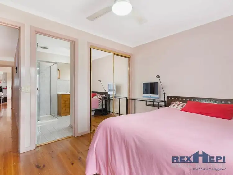 Seventh view of Homely house listing, 8 Enoch Rise, Hallam VIC 3803