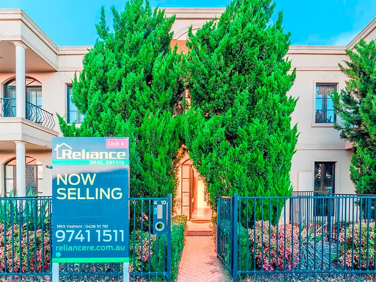 4/10 Edwards Road, Werribee VIC 3030