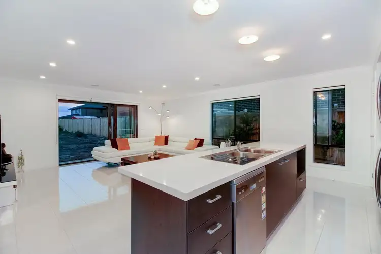 Sixth view of Homely house listing, 7 Yates Avenue, Truganina VIC 3029