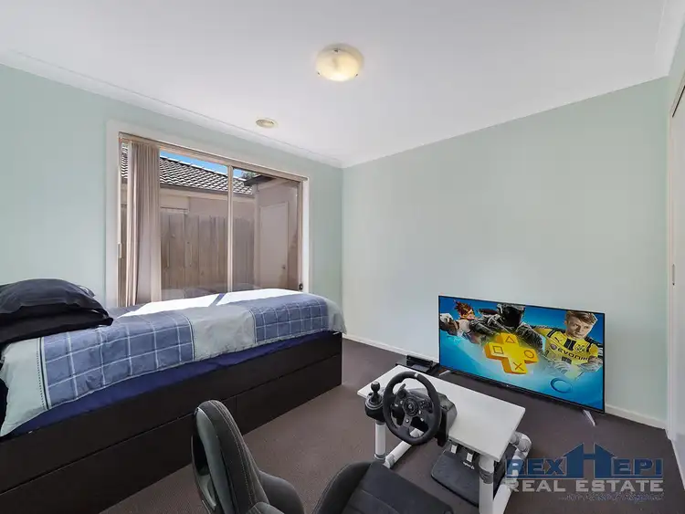 Sixth view of Homely house listing, 63 Wakenshaw Crescent, Pakenham VIC 3810