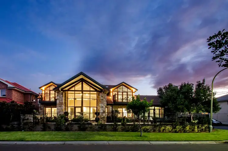 2 Cascade Avenue, Glenmore Park NSW 2745