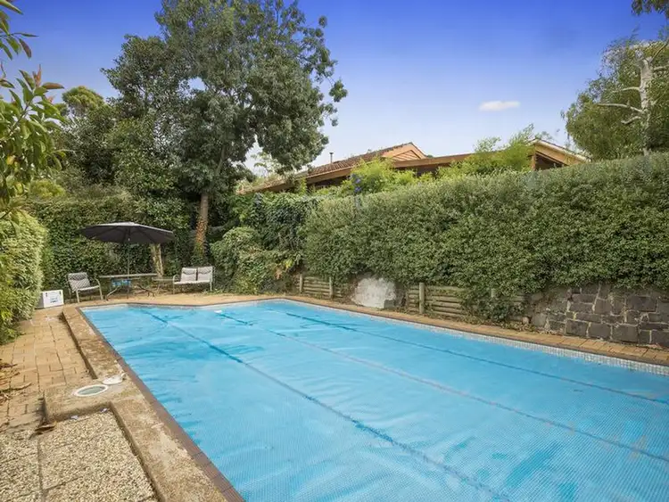Fifth view of Homely house listing, 1 Seaton Court, Mount Waverley VIC 3149