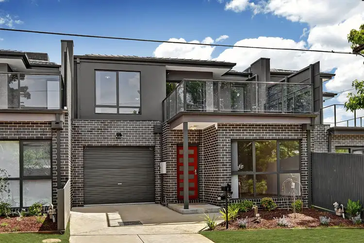 2b Bronhill Road, Ringwood East VIC 3135