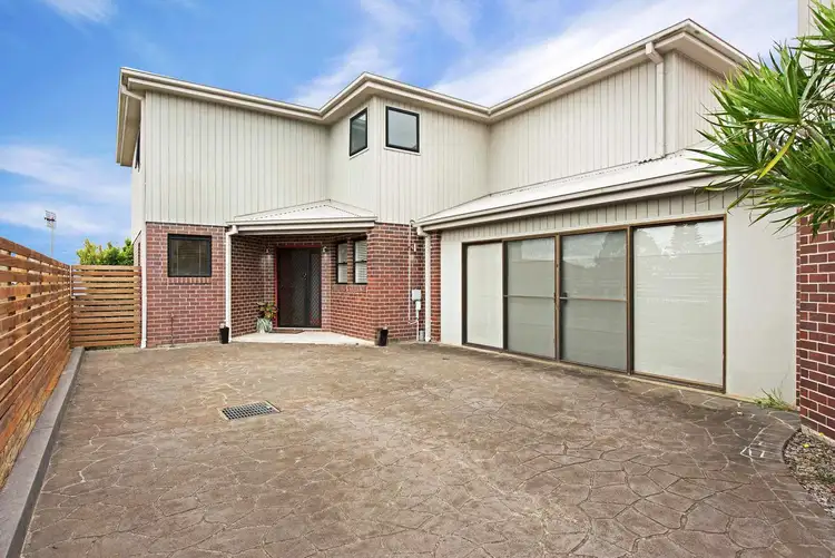 2/1 Watkins Street, Long Jetty NSW 2261