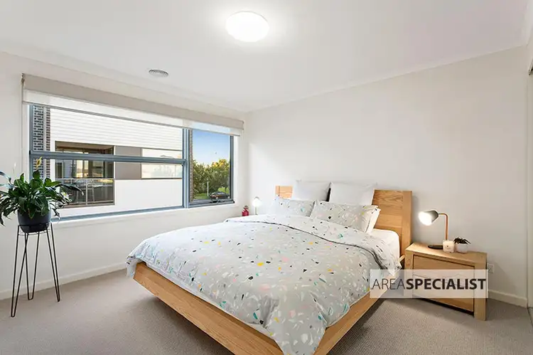 Fifth view of Homely house listing, 10 Croke Park Court, Mulgrave VIC 3170