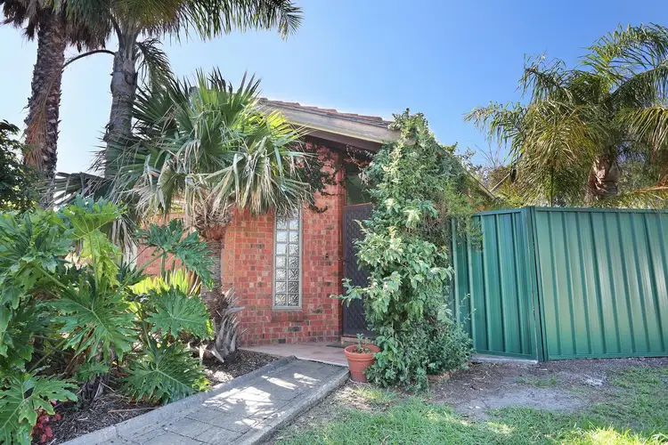 1/4-6 Burnewang Street, Albion VIC 3020