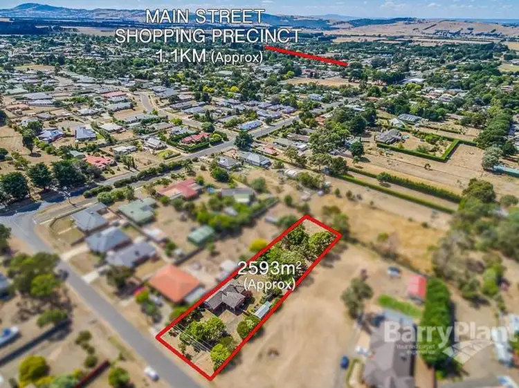 3 Metcalfe Drive, Romsey VIC 3434