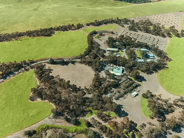 100 Sullivans Road, Sunbury VIC 3429