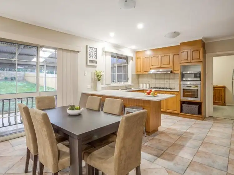 Fifth view of Homely house listing, 6 Hasluck Court, Sunbury VIC 3429