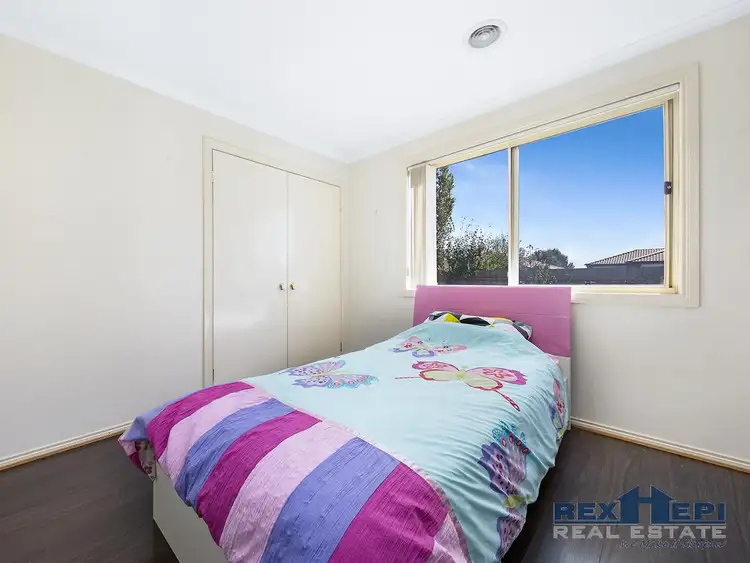 Fifth view of Homely house listing, 14 Nyarrin Place, Cranbourne West VIC 3977