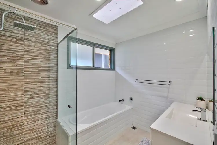 Third view of Homely house listing, 8 Garland Avenue, Killarney Vale NSW 2261