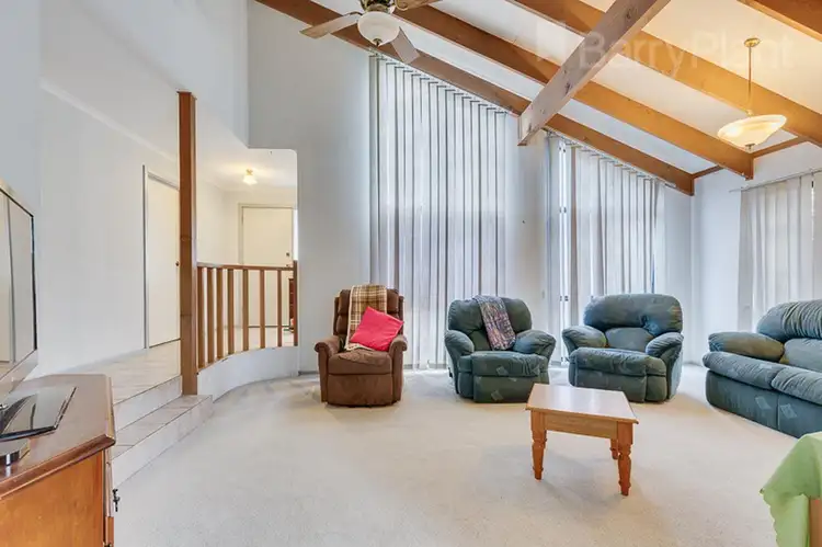 Third view of Homely house listing, 5 Bowen Court, Sunbury VIC 3429