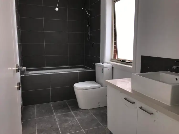 Fifth view of Homely unit listing, 8/36 Central Road, Hampton Park VIC 3976