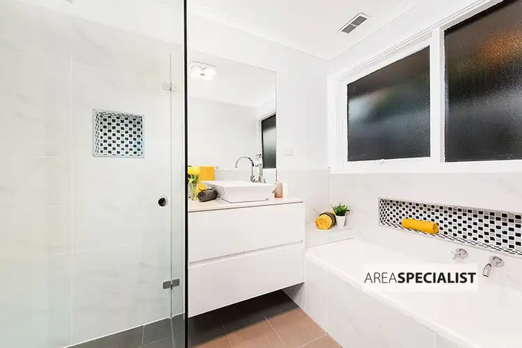 Fifth view of Homely house listing, 3 Waratah Mews, Keysborough VIC 3173