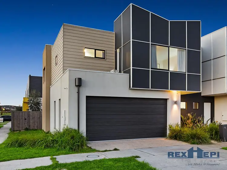 1 Hammond Crescent, Officer VIC 3809