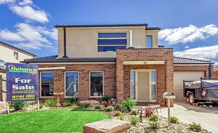 2/7 Cabarita Drive, Truganina VIC 3029