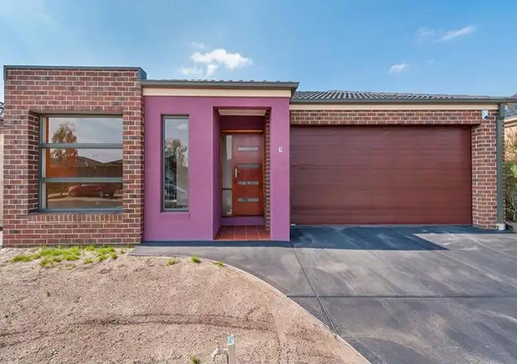 9 Burswood Circuit, Melton West VIC 3337