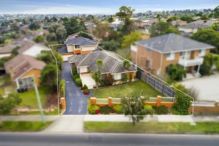 743 Elgar Road, Doncaster VIC 3108