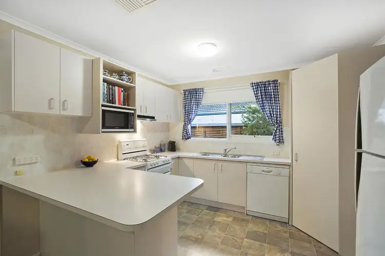 Sixth view of Homely house listing, 3 Sang Court, Ringwood VIC 3134