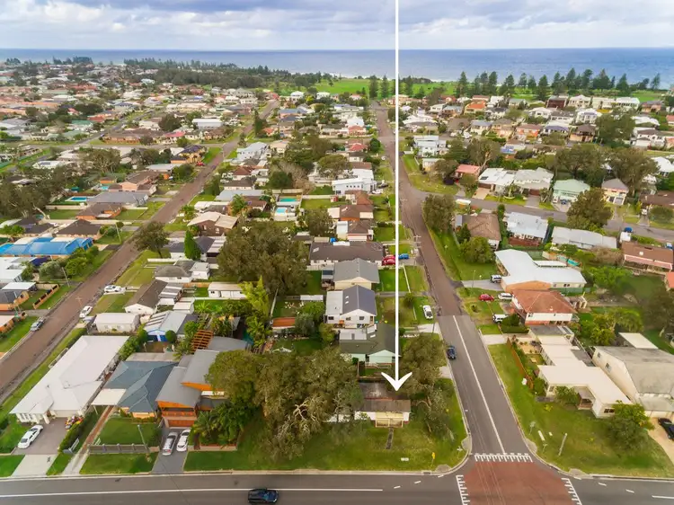 Fifth view of Homely house listing, 28 Waterview Street, Long Jetty NSW 2261