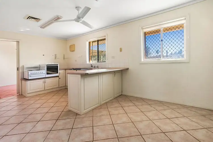 Fourth view of Homely house listing, 2 Dolphin Way, Bulgarra WA 6714