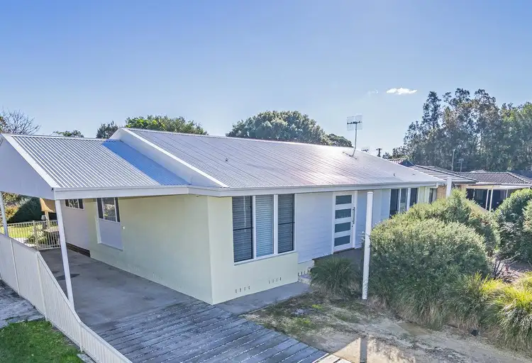 9 Redmyre Street, Long Jetty NSW 2261