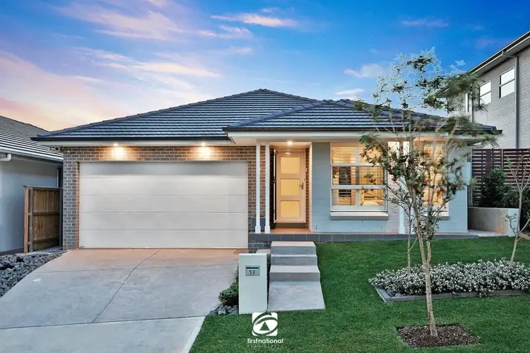 37 The Hermitage Way, Gledswood Hills NSW 2557