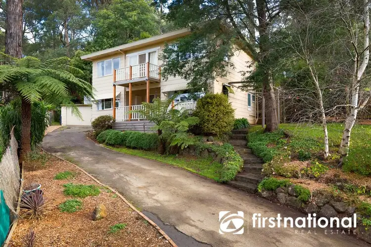 13 Jeanne Street, Cockatoo VIC 3781