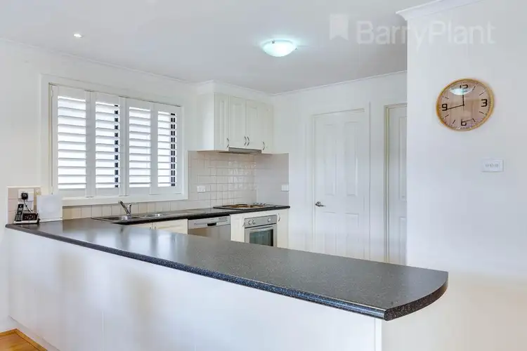 Fifth view of Homely house listing, 8 Starflower Way, Sunbury VIC 3429