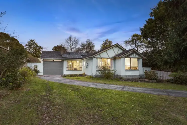 10 Daffodil Road, Boronia VIC 3155