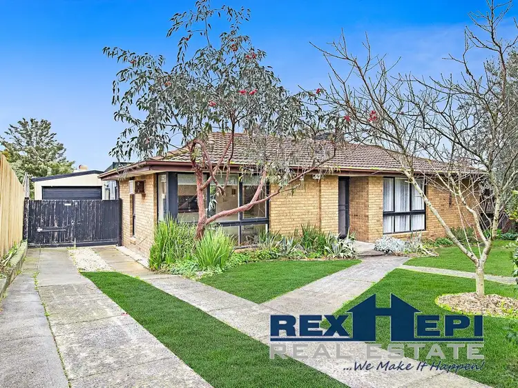2 Coppin Close, Hampton Park VIC 3976