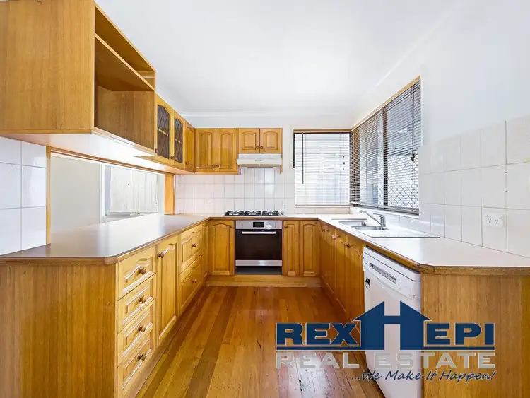 Third view of Homely house listing, 2 Coppin Close, Hampton Park VIC 3976