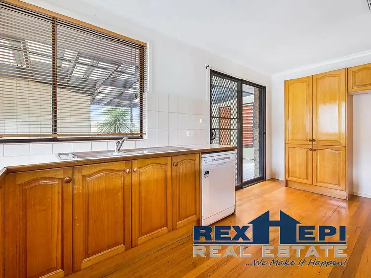 Fourth view of Homely house listing, 2 Coppin Close, Hampton Park VIC 3976