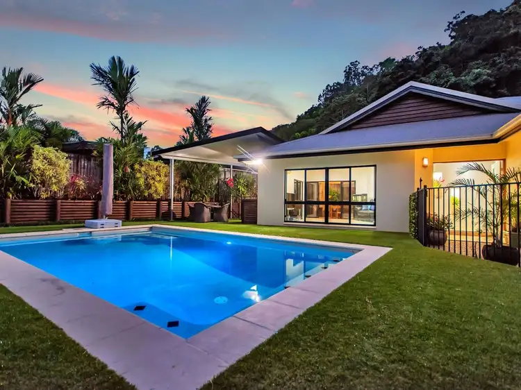 1-3 Dwyer Place, Redlynch QLD 4870