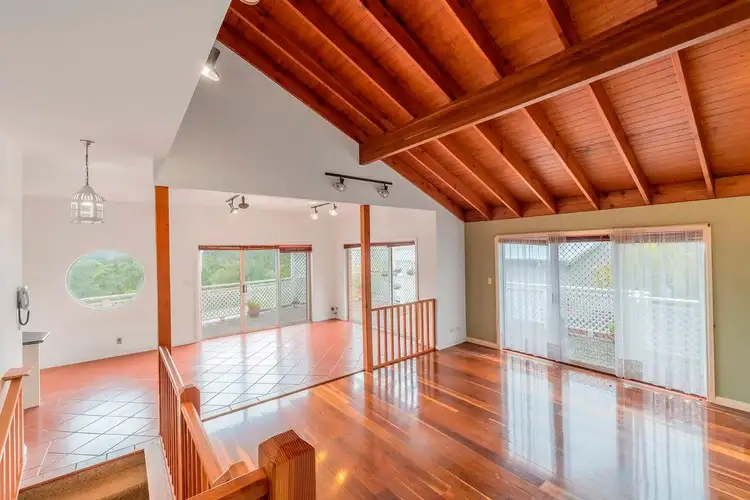 50 Bradleys Road, North Avoca NSW 2260